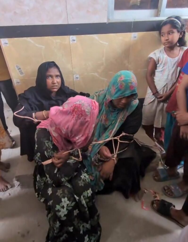 রূপগঞ্জে চুরির অপবাদে তিন নারীকে বেঁধে নির্যাতন, কেঁটে দেওয়া হয় মাথার চুল