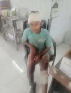 সোনারগাঁয়ে ব্যবসায়ীর ১০ লাখ টাকা ছিনতাই, ৩ জনকে কুপিয়ে ও পিটিয়ে জখম