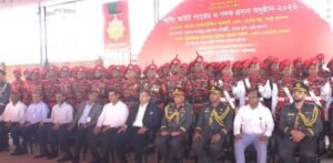 অগ্নিকাণ্ড, সড়ক দূর্ঘটনা ও বিভিন্ন দুর্যোগ মোকাবিলায় ফায়ার সার্ভিস সদস্যরা জীবনের ঝুঁকি নিয়ে কাজ করে জনগণের আস্থা অর্জন করেছে : স্বরাষ্ট্রমন্ত্রী