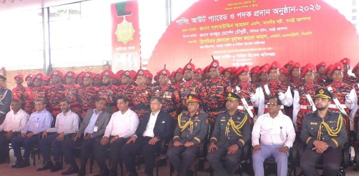 অগ্নিকাণ্ড, সড়ক দূর্ঘটনা ও বিভিন্ন দুর্যোগ মোকাবিলায় ফায়ার সার্ভিস সদস্যরা জীবনের ঝুঁকি নিয়ে কাজ করে জনগণের আস্থা অর্জন করেছে : স্বরাষ্ট্রমন্ত্রী