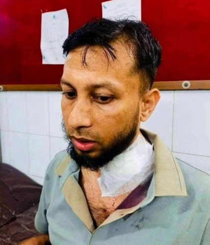 আড়াইহাজারে ডাকাতের হামলায় এসি ল্যান্ডসহ আহত ৬